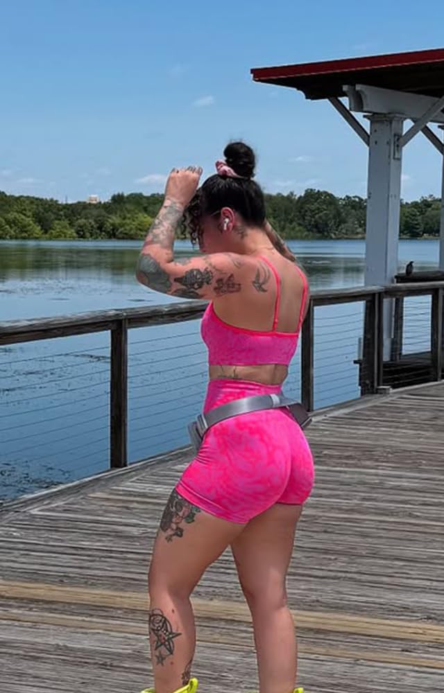 Aoxjox Seamless Camo Scrunch Workout Biker Shorts for Women Tummy Control High Waisted Athletic Gym Running Yoga Short 5" (Shelly Pink Camo, Small)