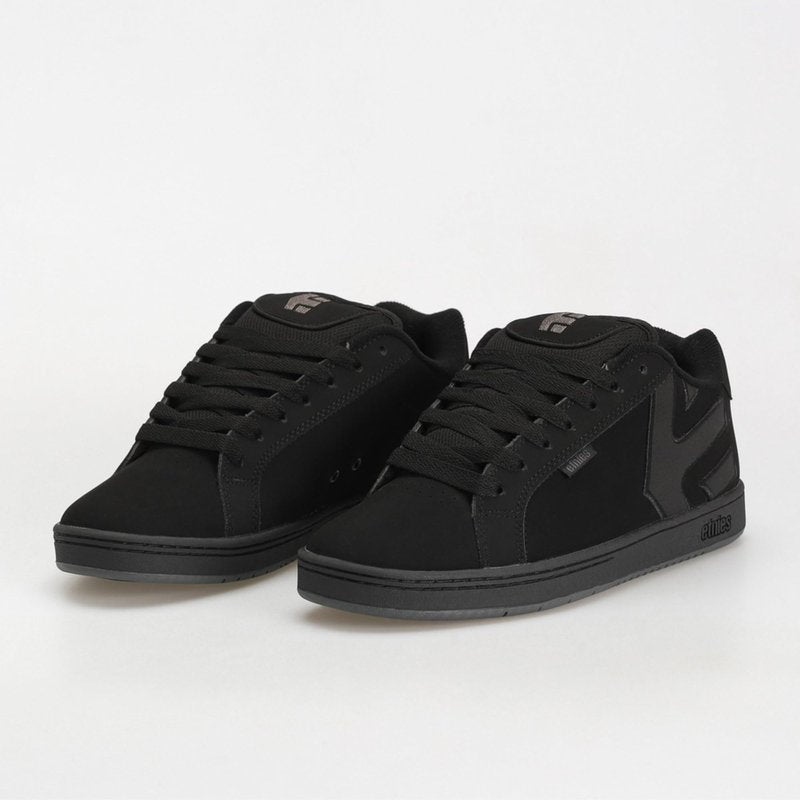 Etnies Fader – Classic Skate Heritage Style with on-Trend Puffy Look, Reinforced Cupsole, Cushioned Fit, Everyday Sneakers - Black Dirty Wash - 9.5