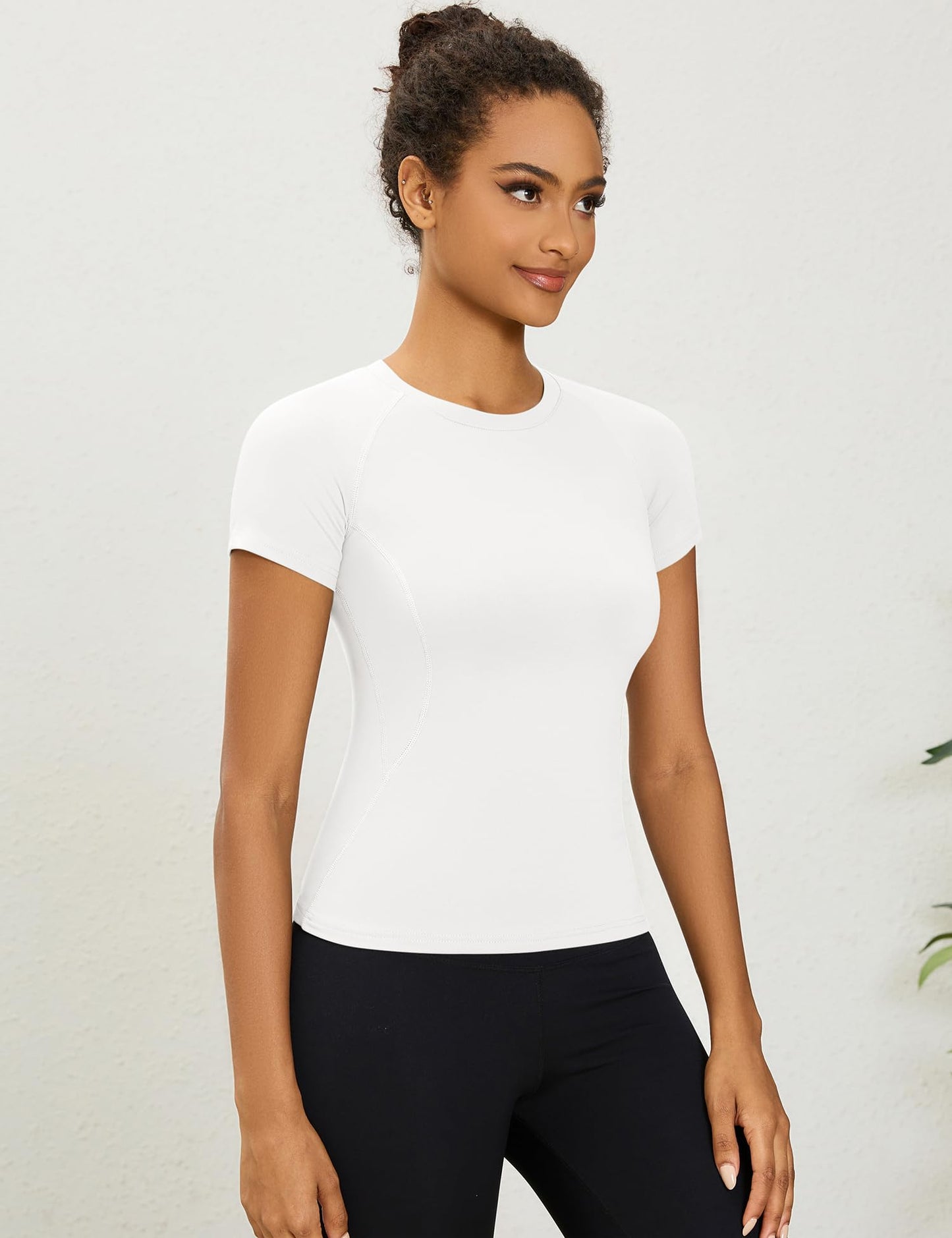 LOMON Women Short Sleeve Tops Quick Dry Workout Shirts Crewneck Raglan Slim Gym T Shirt Running Tennis Tees(2Pack Black/White,Small)