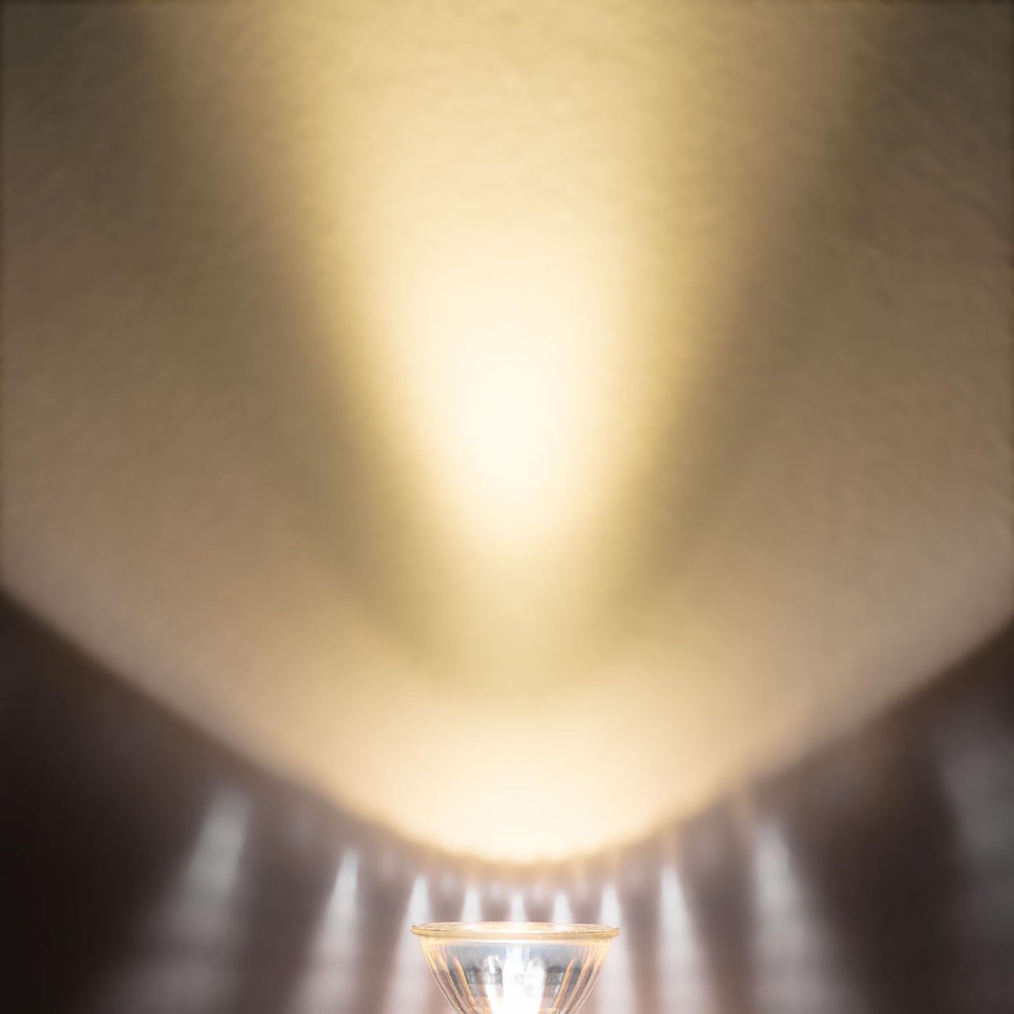 YEGRUEB MR16 Halogen Bulb 12V 20W GU5.3 Bi-Pin Base, 2800K Warm White, Dimmable, High Output for Track Light, Landscape (Pack of 6)