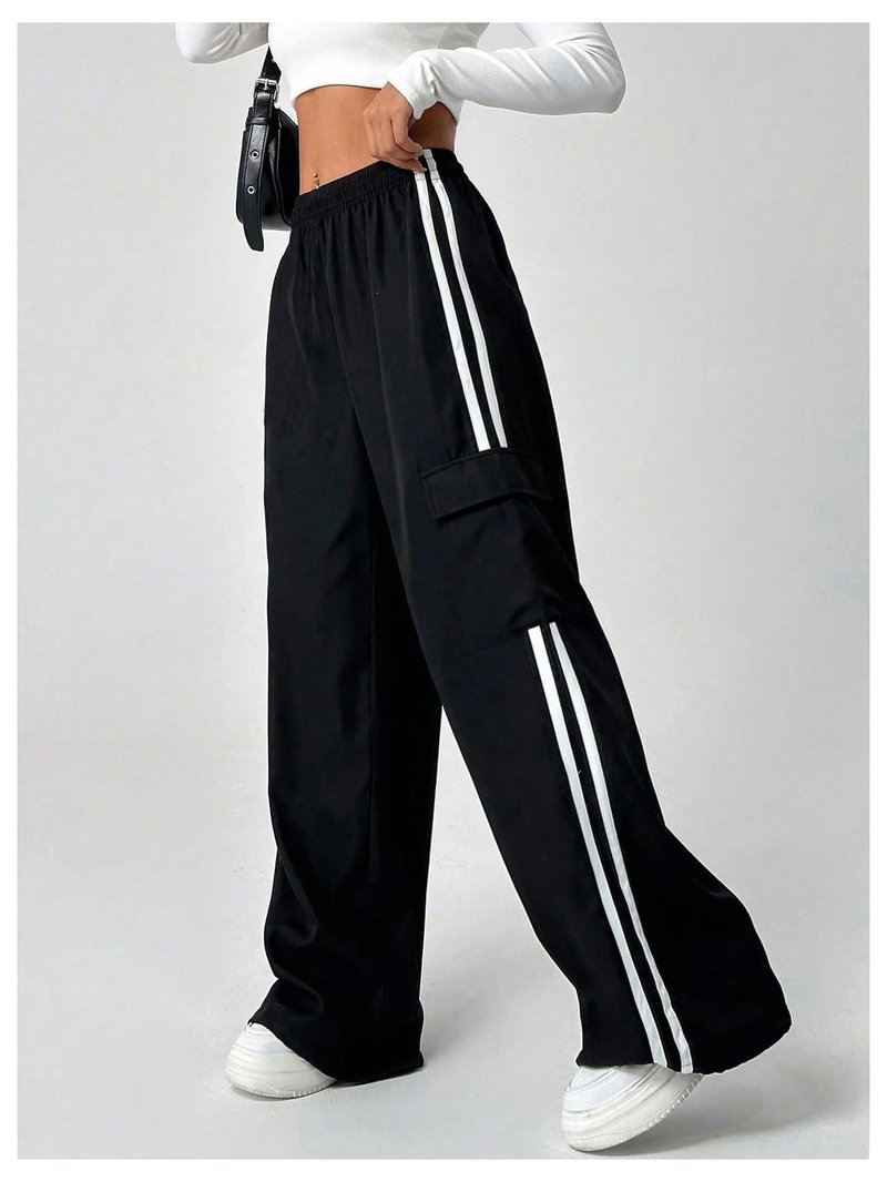 SHENHE Girl's Cargo Pants Wide Leg Side Stripe Baggy Track Pants Workout Athletic Trousers Black 12Y