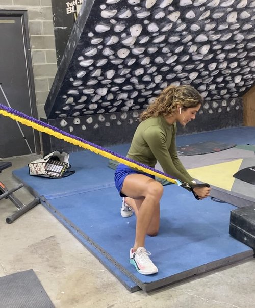 Set of 4 nylon covered professional quality resistance bands. Paired bands in 2 strengths for optimal strengthening, recovery, and rehabilitation