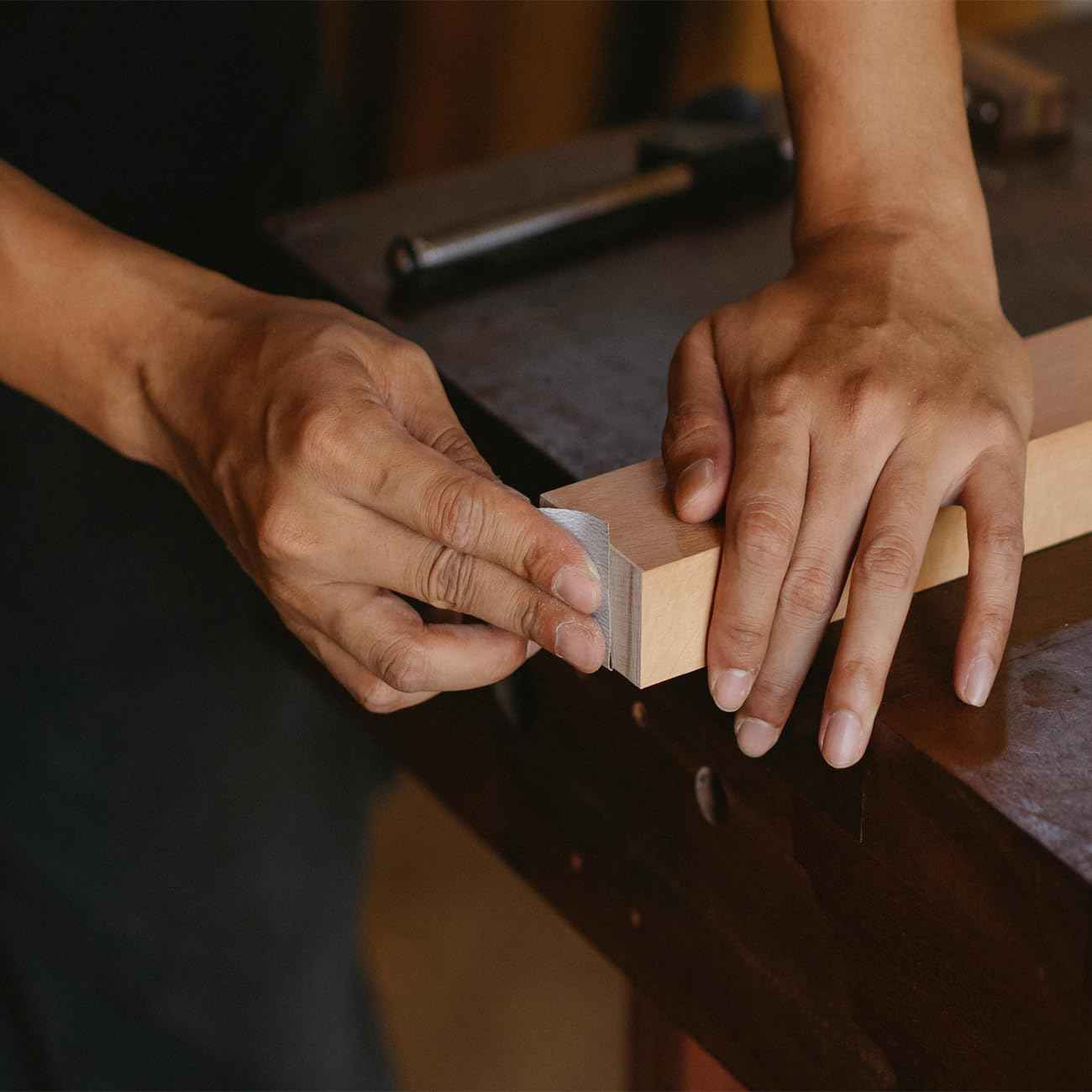 Dobetter 150 PCS Mouse Sander Sandpaper Sand Paper Assortment Pack 60/80/120/180/220 Grit with Holes Hook and Loop Detail Sander Finger Sander Pads