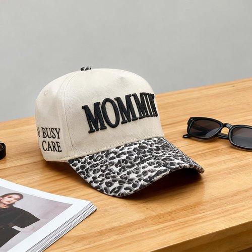 Mommin Trucker Hat for Women,Vintage Two-Tone Ponytail Baseball Cap,Adjustable Metal Buckle,Gift for Moms