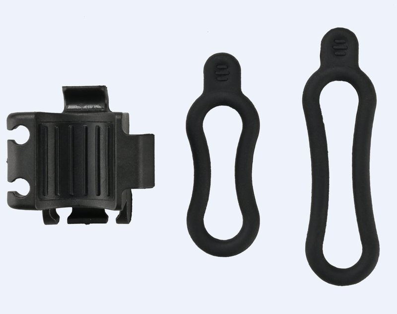 Universal Bike Flashlight Mount, 360° Rotation Tool-Free Bicycle Light Clamp, Fits 22.2-31.8mm Handlebars & 20-30mm Flashlights for Night Riding