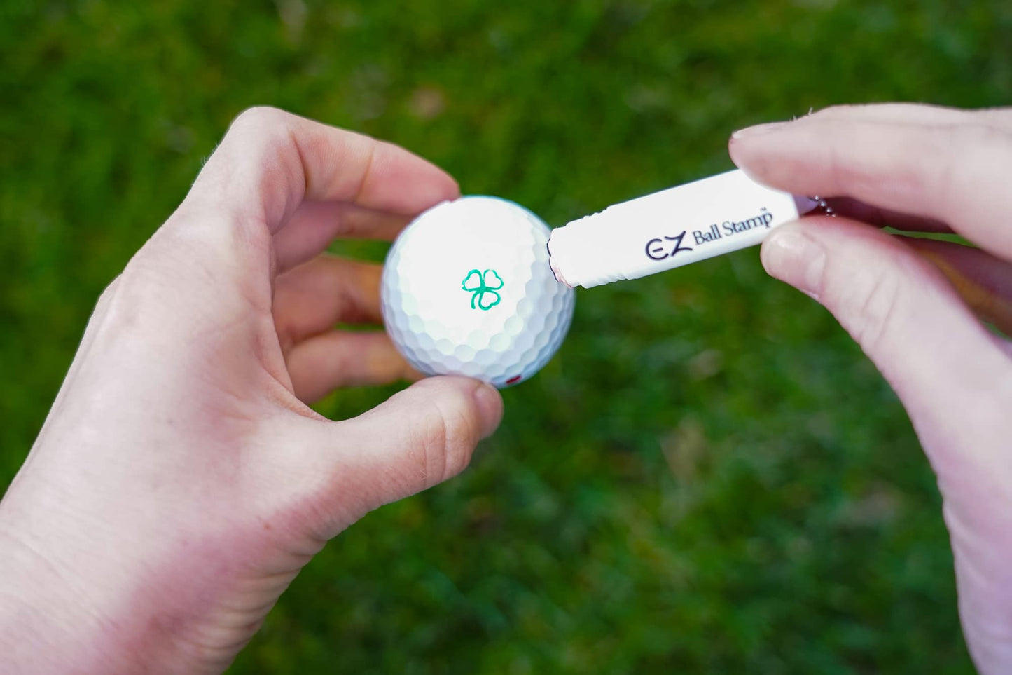 EZ BALL STAMP Golf Ball Stamp/Stamper - Ultra Quick Drying, Smear Free Ink Marker to Personalize Your Ball (Maple Leaf)