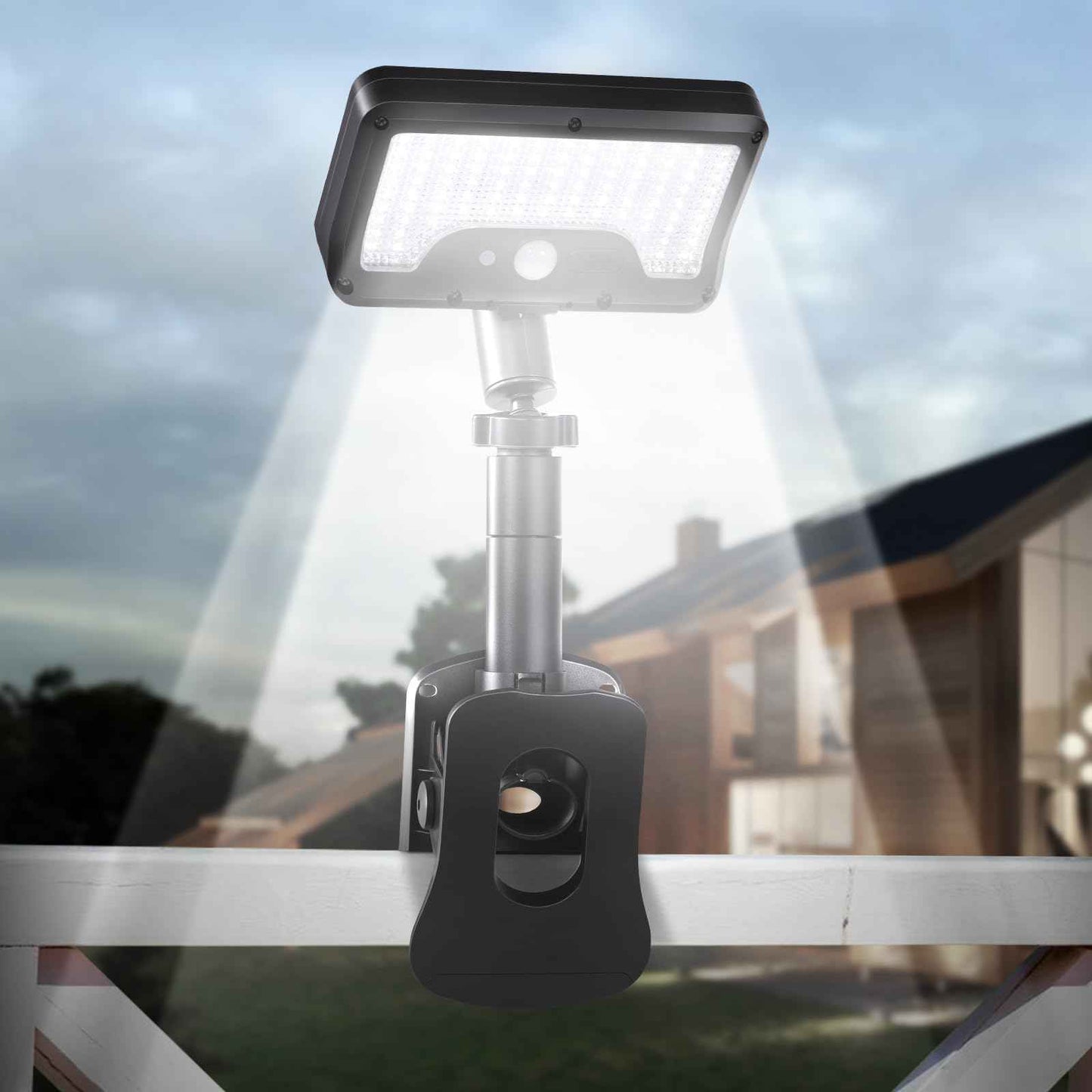 Clip on Solar Lights Outdoor with Motion Sensor, 360°Rotatable & Vertically Adjustable Solar Fence Lights with 92 LEDs (600 LM, 6000 K), IP65 Waterproof Security Light for Chain Link, Gutter, Camping