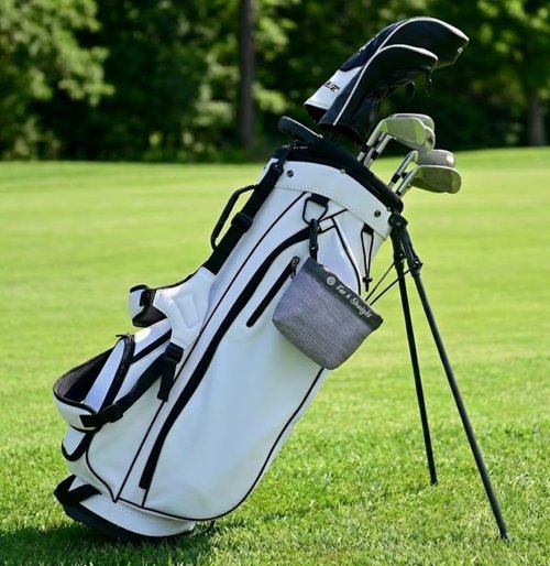 FAR&STRAIGHT Golf Club & Ball Cleaning Pouch – Soft Microfiber Interior for Gentle Cleaning – Clip-On, Washable Bag (Metallic Gray)