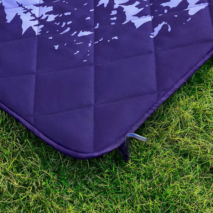 Weatherproof Vintage Stars Picnic Blanket - 72x60in Waterproof, Sandproof & Portable