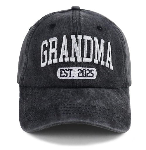 Grandpa and Grandma Est 2025 Hats for Dad Mom, New Grandparents Birthday Gifts for Baby Announcement, First Time Grandpa Grandma Baseball Cap Men Women