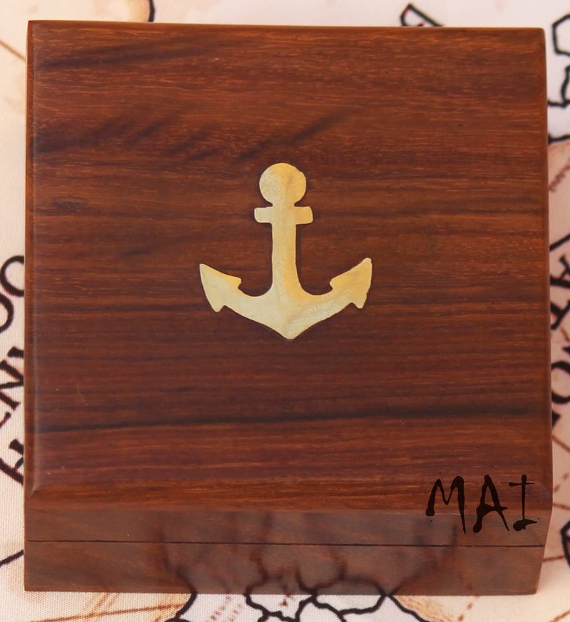 Trust in The Lord with All Your Heart -Proverbs 3: 5-6 Quote Engraved Compass with Wooden Box, Camping Compass, Graduation Day, Religious Gifts, Catholic Gifts for Christmas.