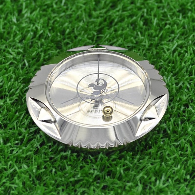 scorpy Golf Level Ball Marker with Metal Bead and Hat Clip, High Precision Putting Green Reading Aid Golf Accessories (Model Polaris, Platinum)