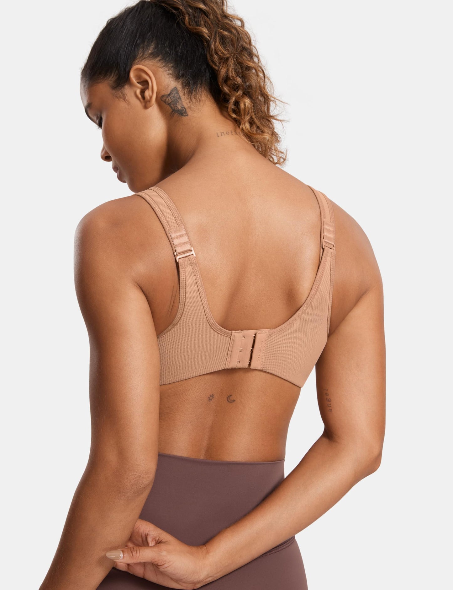SYROKAN Women's High Impact Underwire Sports Bra High Support Large Bust Padded Adjustable Straps Running Bra Barely Buff 36D