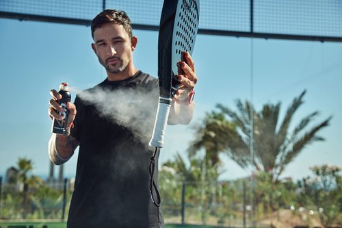 4on Total Grip Spray – Non-Slip Spray to Improve Your Grip. Effective for Padel and Pickleball - Provides Maximum Grip and Friction for Sweaty Hands - 6.77 Oz (200 ml)