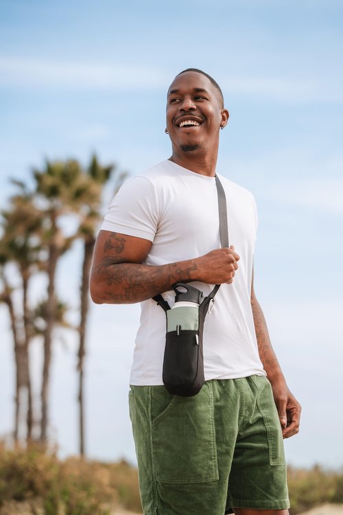 ChicoBag Adjustable Bottle Sling rePETe + Refine (Obsidian)