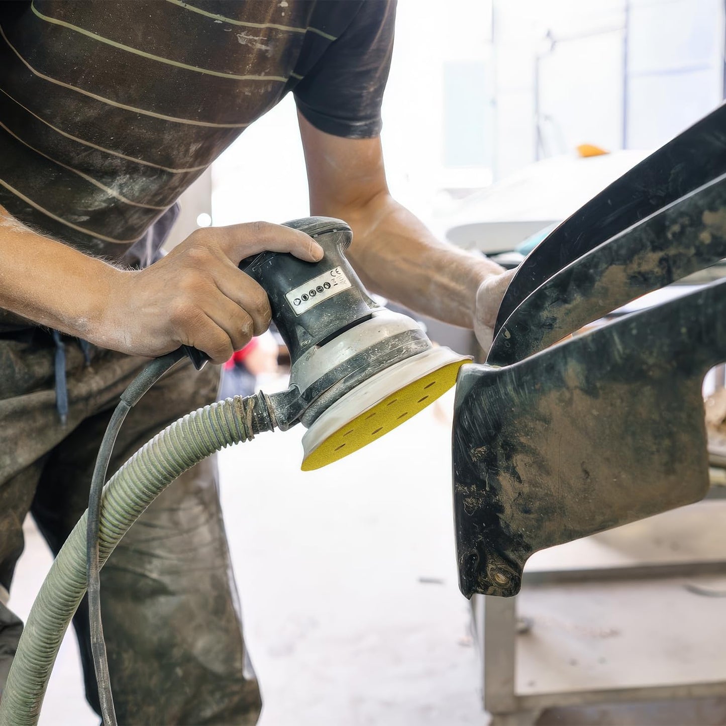 MAOKLA 60 Grit 5 Inch Sanding Discs, 8 Hole, Hook and Loop, Sandpaper for Orbital Sander, Wood, Metal, Auto（70 PCS）