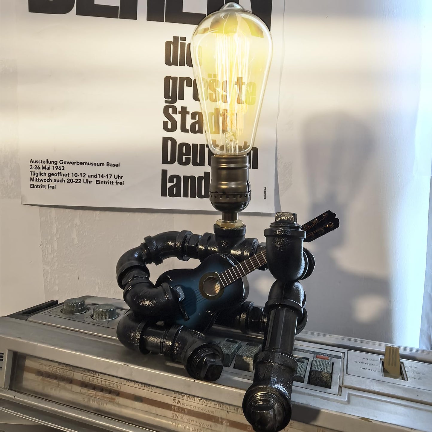 Friceoinw Music Guitar Table Lamp Cool Gifts for Music Lovers Guitar Gifts for Men Unique