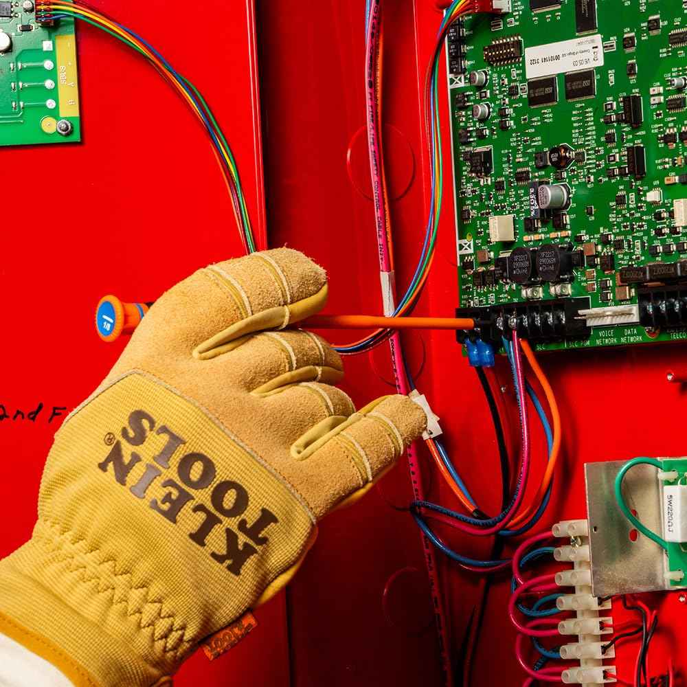 Klein Tools 85613INS Mini Precision Screwdriver Set, 1000V Rated Insulated Screwdrivers, #1 Phillips, 3/32, 1/8-Inch Slotted Tips, 3-Piece