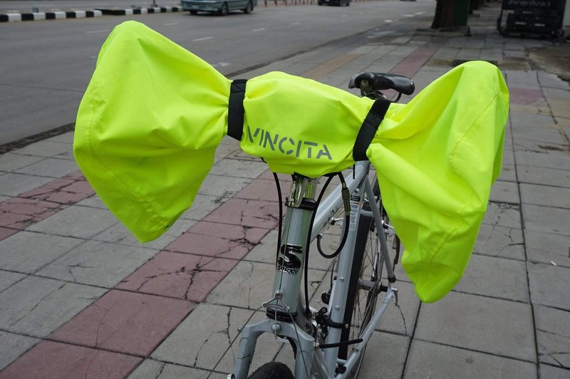 Vincita Waterproof Durable Bike Handlebar Cover – Rain Cover for Road Bicycles, Outdoor Storage Protection from Dust, Rain, Wind & Sunlight (Black)