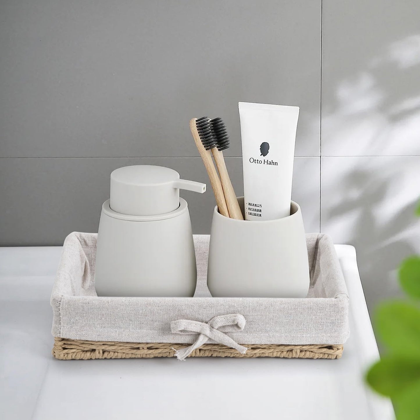 Bathroom Tray Wicker Toilet Paper Basket Toilet Tank Trays for Countertop Storage Behind Bathroom Tray Organizer Toilet Tank Top Basket Suitable for Any Home Décor Style (9.8x5.9x2.36 in, Beige)