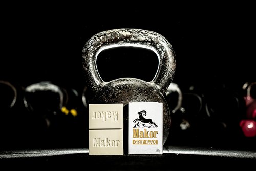 MAKOR 60g GRIPWAX - All-in-ONE Grip Enhancer Pull-up bar, Rings, Kettlebells, Dumbells, Barbells Wax for Crossfit, F45, Hyrox, (0.28, Pounds)