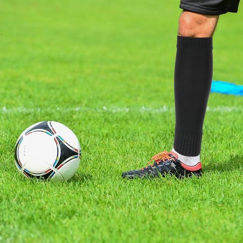 4 Pairs Pre Cut Soccer Socks Wear-Resistant Shin Guard Sleeves Elastic Leg Sleeves for Soccer for Men and Women(White,Black)