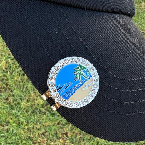 Giggle Golf Bling Beach Collection Golf Ball Markers with Hat Clip – Fun Tropical Golf Accessories for Women – Great Gifts & Tournament Prizes (Beach Scene)