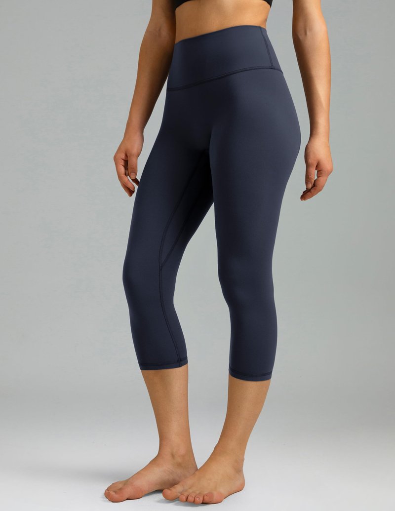 Colorfulkoala Dreamlux No Front Seam Leggings for Women High Waisted Capris 21" Inseam Yoga Pants (Blue Ink, M)