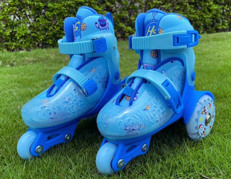 Adjustable Roller Skates for Girls Boys Kids, Fun Illuminating Light up Flash Wheels, 3-Point Type Balance with Wheel Locker Design for Beginner Age 5-8 (Blue, S)