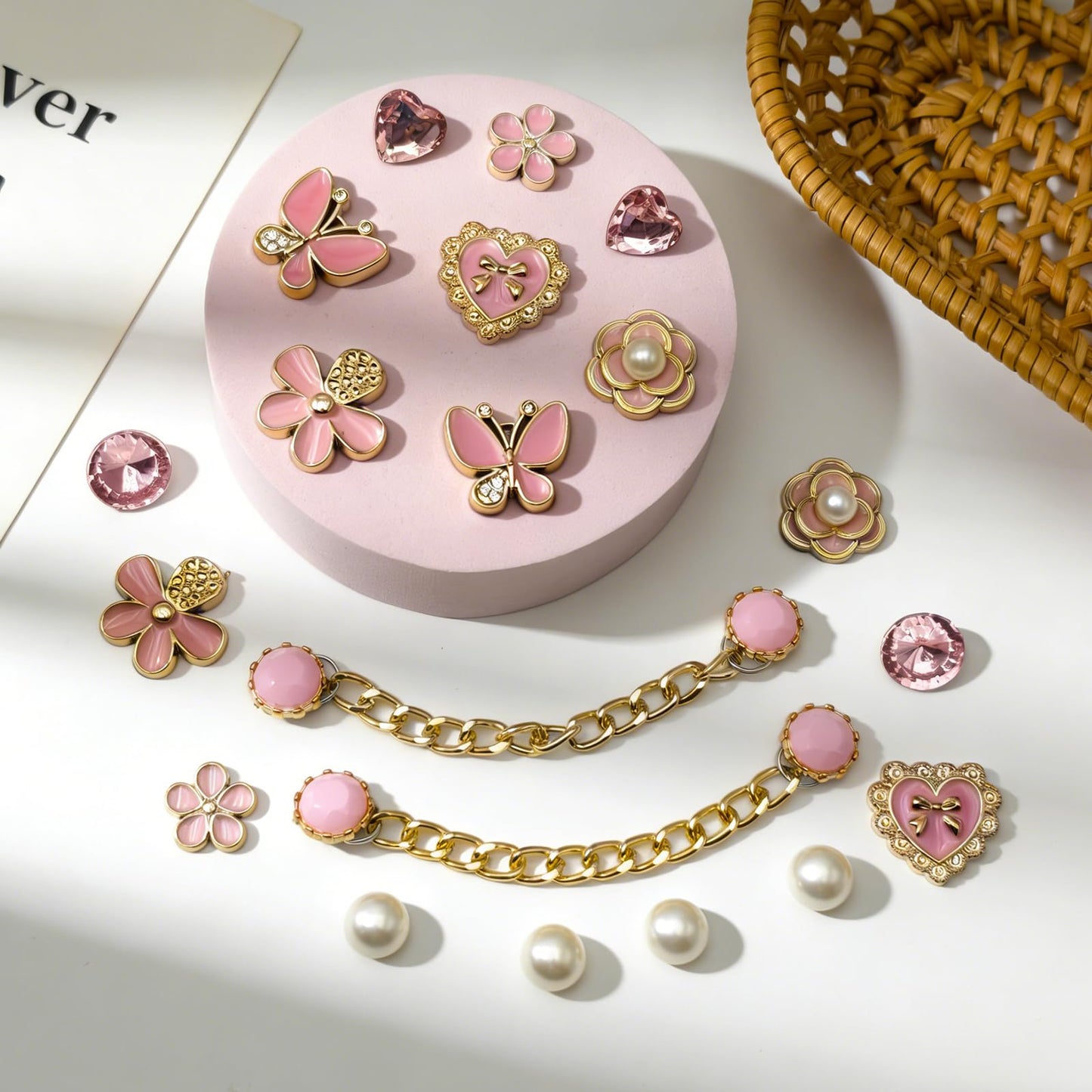 Ziigole 20Pcs Bling Shoe Charms for Sandals Women, Pink Butterfly Flower Charms, Sparkling Rhinestones Shoe Chains, Gemss, Pearl Accessories for Girls, DIY Shoe Decoration Charms for Party Favor