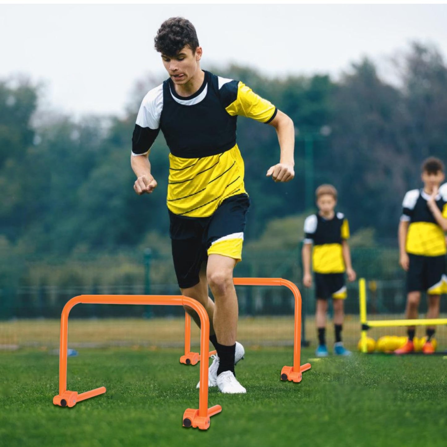 Hikeen Agility Speed Training Hurdles, Adjustable Agility Training Hurdles for Football, Basketball, Soccer Hurdles Training Equipment Set of 12, with 12 Marker Cones