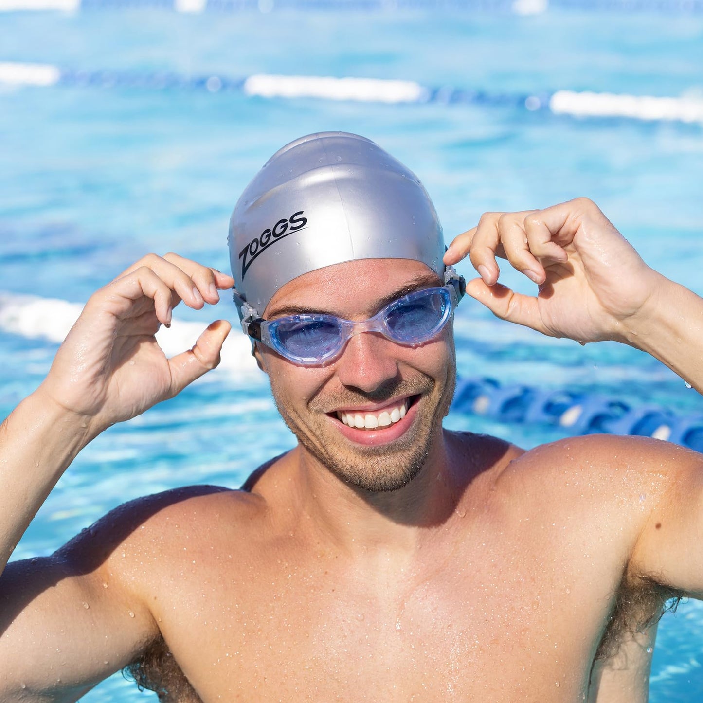 Zoggs Adult Unisex Phantom 2.0 S Anti-Fog UV Protection Wide Vision Curved Lens Quick-Adjust No-Leak Swimming Goggles, 461114, Clear/Gray - Tint Blue Lens