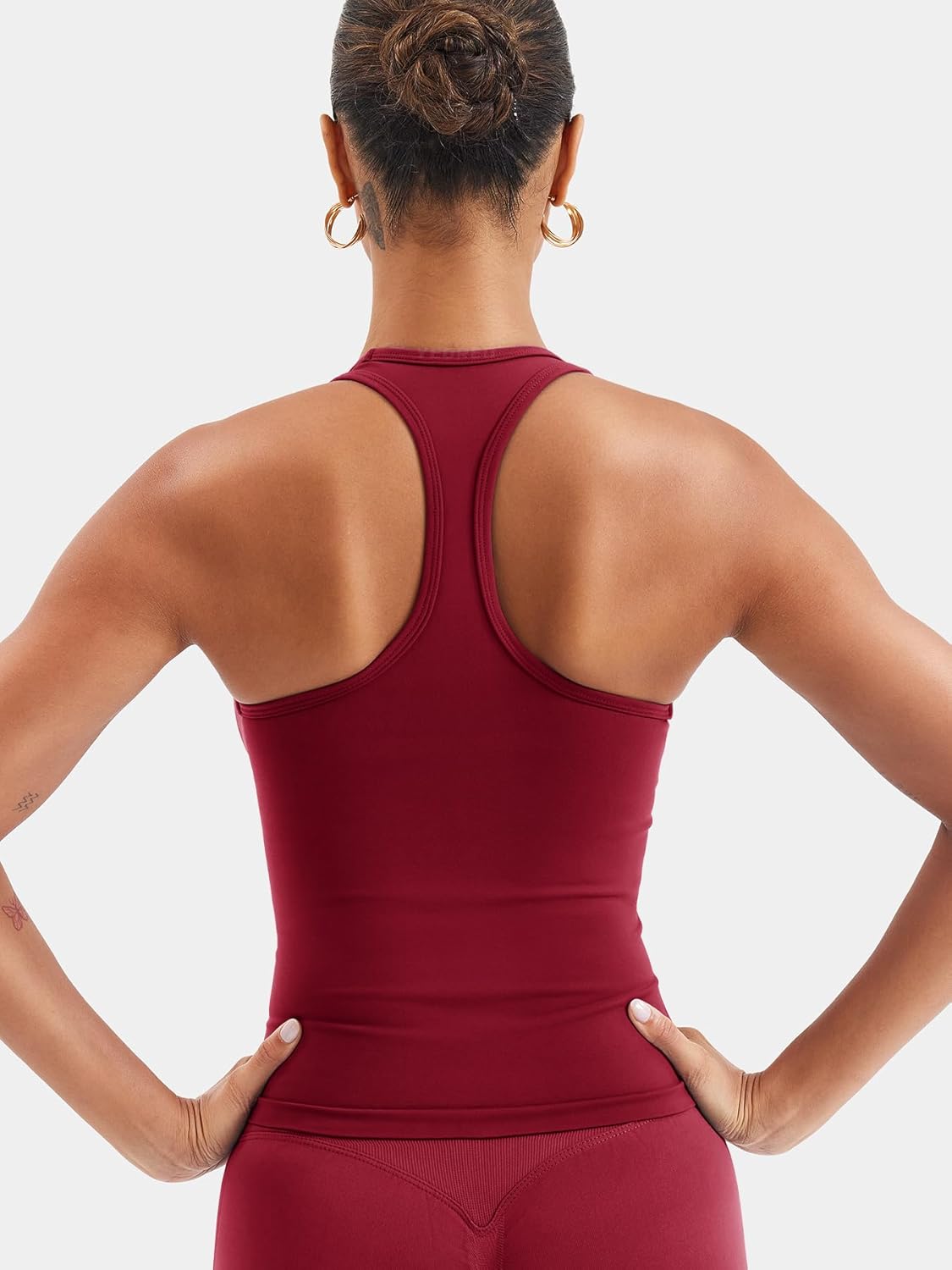 YEOREO Workout Tank Top - Square Neck Sleeveless Camisole for Women | Seamless Racerback Yoga Shirt