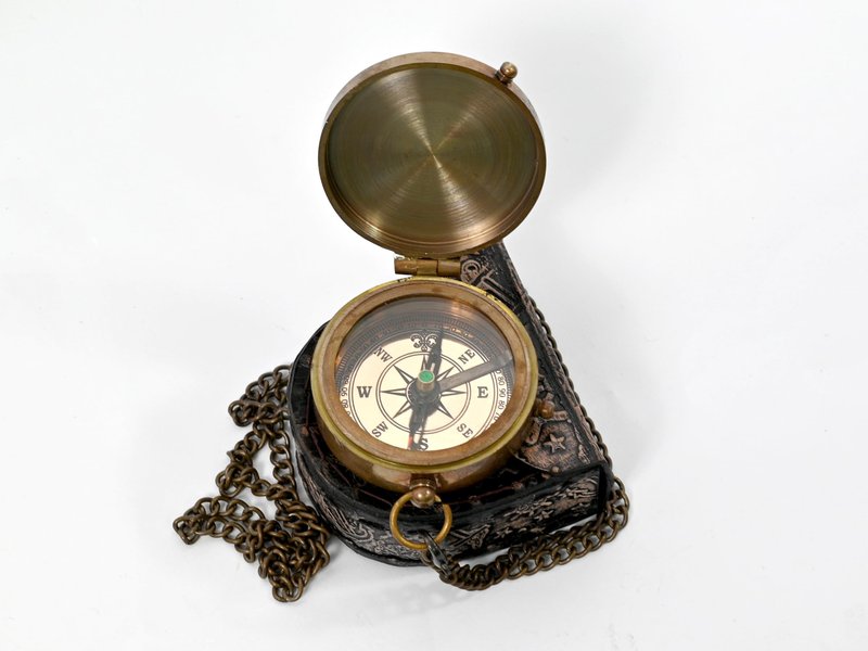 The New Antique Store - Engraved Compass, Customized Brass Compass for Anniversary, Birthday, Graduation Day, Confirmation, Valentine, Parting, Sailor Gift (Peter Pan)