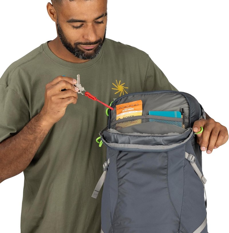Osprey Sportlite 25L Lightweight Hiking Backpack for Men and Women, Pine Leaf Green, S/M