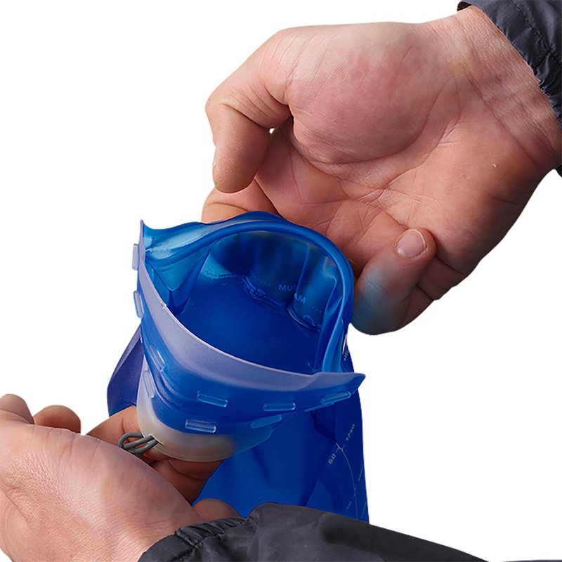 Salomon Soft Reservoir 2-Liter Hydration Bladder Accessory - Clear Blue - NS