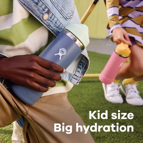 Hydro Flask Kids Water Bottle - Insulated Stainless Steel with Straw Cap - 18 Oz Seaspray Blue