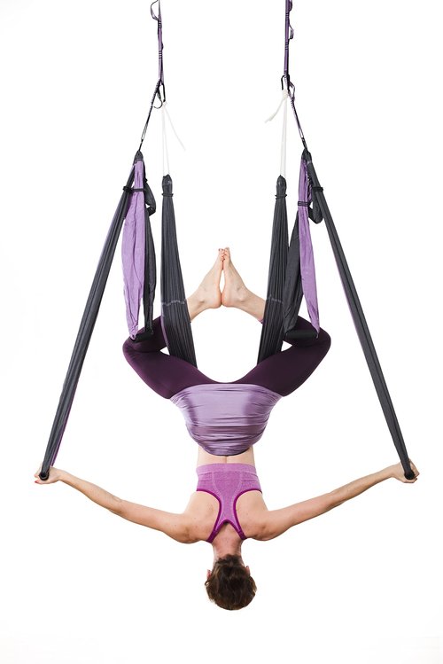 Yoga4You Aerial Yoga Swing Set - Yoga Hammock Hanging Swing - Aerial Sling Inversion Fly Kit - Acro Yoga Inversion Tool - Antigravity Toga Sling - Suspension Trapeze (Grey-Lilac)