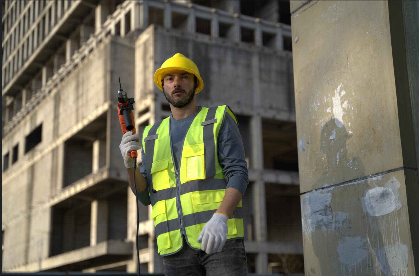 Dazonity High Visibility Mesh Safety Vest with Multi Pockets and Zipper, Fit for Men & Women, Work, Construction, Surveyor