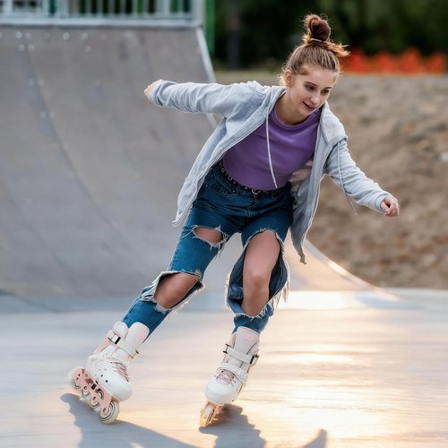 JEUWITH Inline Skates for Kids Girls Boys with Light-Up Wheels,Adjustable Size Suitable for Beginners Roller Skates Blades for Women, Girls and Adult.(Pink 1-4US)