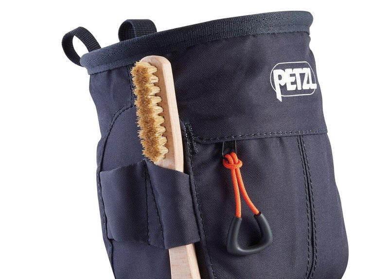 Petzl SAKAPOCHE Chalk Bag with Power Crunch Chalk (200g) - Ergonomic with Zip Pocket for Gym, Sports and Trad Climbing - Black