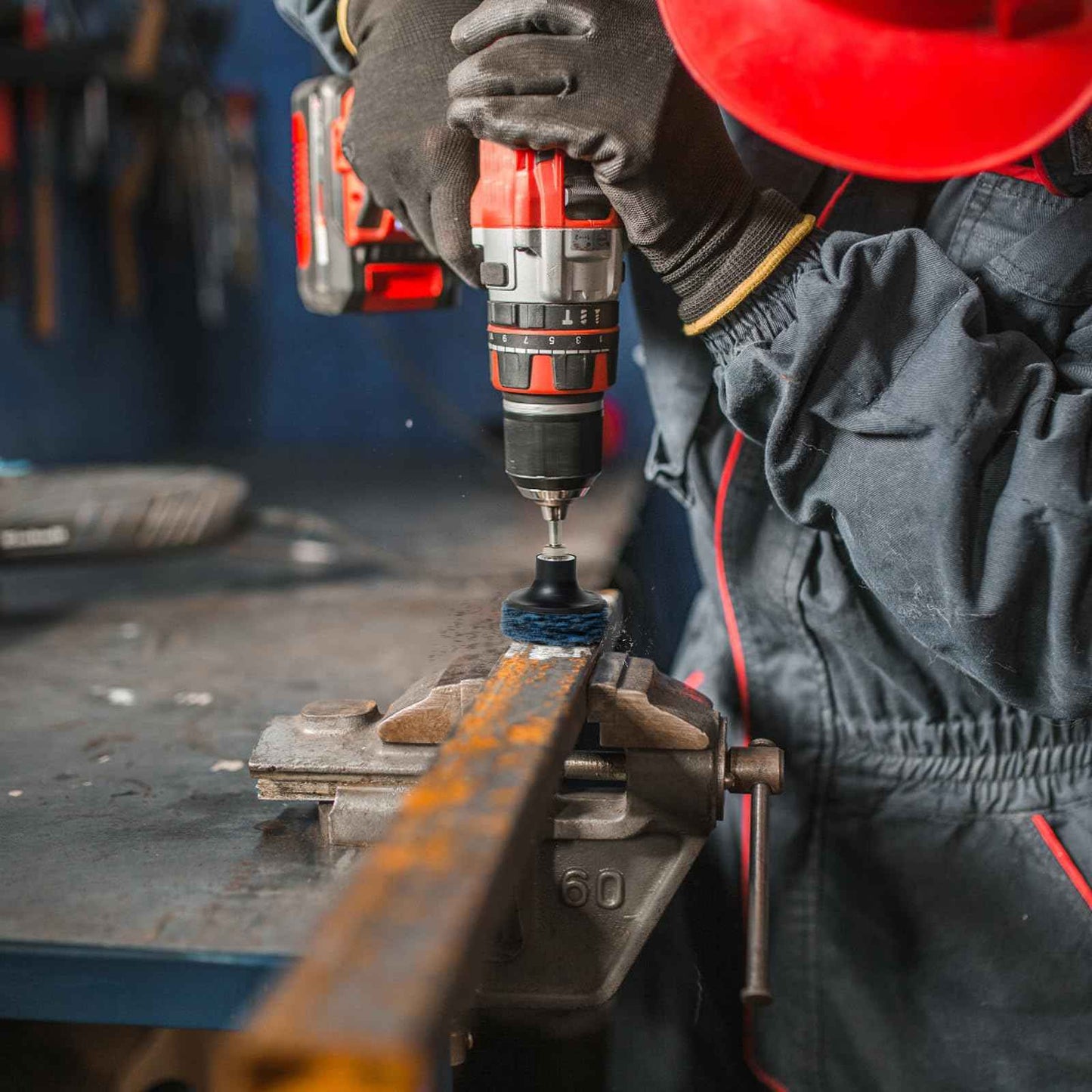 33 Pcs Diamond Sanding Discs Set, 2" Quick Change Easy Strip Wheels for Drill Die Grinder Accessories, Paint Remover Tool for Rust, Oxidation, Paint Removal with 1/4" Roll Lock Holder, Mix Color