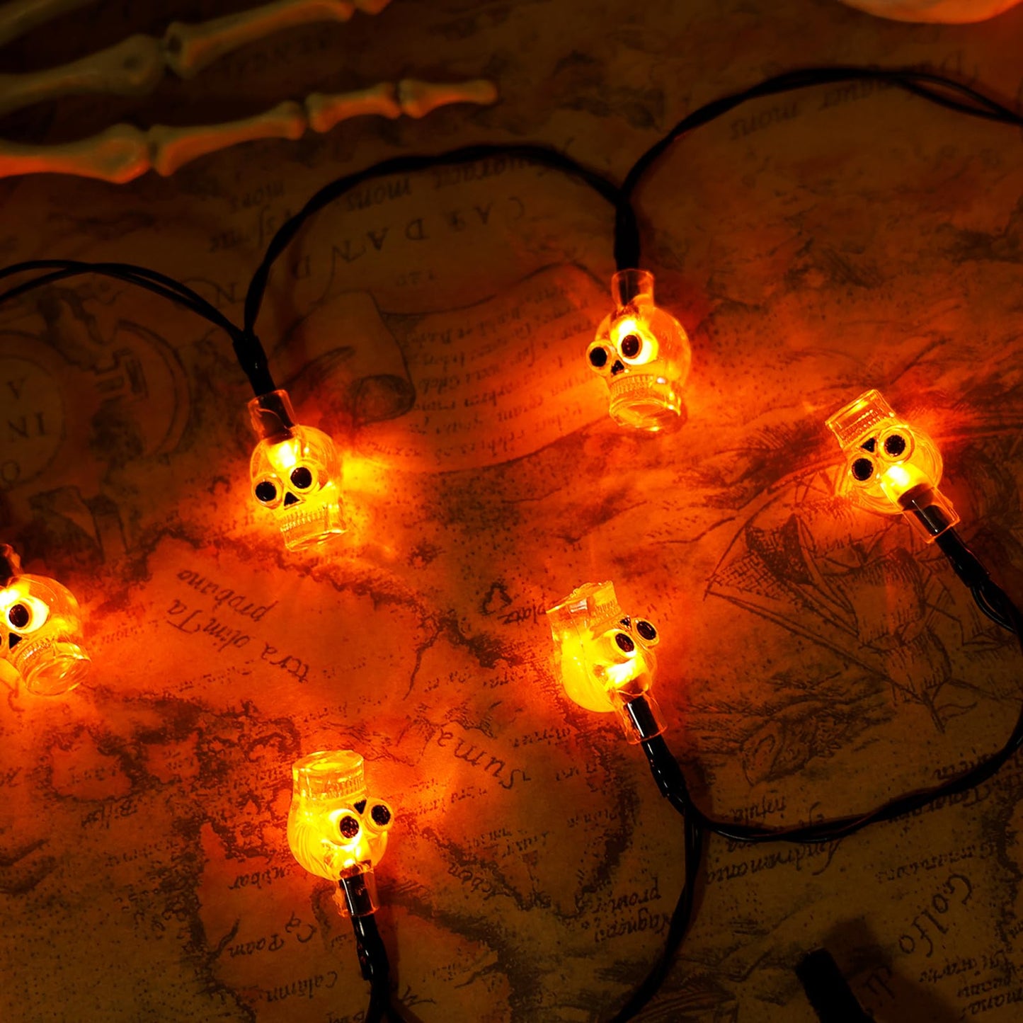 RECESKY 2Pack 20 LED Orange Skull String Lights with Timer - Total 13Ft Battery Powered Halloween String Light - Spooky Lighting for Outside Home Bedroom Dorm Classroom Halloween Decorations