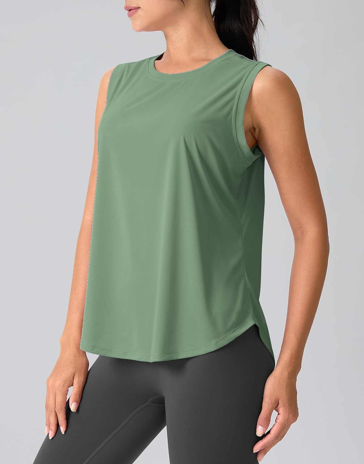 SANTINY Women's Sleeveless Workout Tops - Breathable Lightweight Yoga & Tennis Tanks | Athletic Running Shirts
