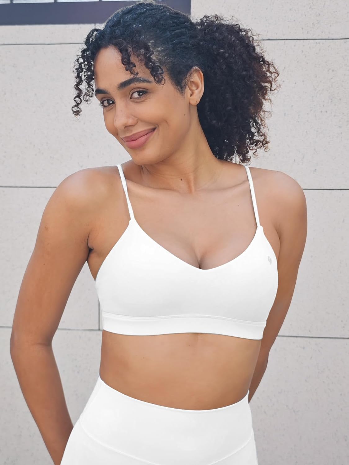 YEOREO Yaciny Y-Back Sports Bra for Women | Padded V-Neck Strappy Gym & Yoga Top