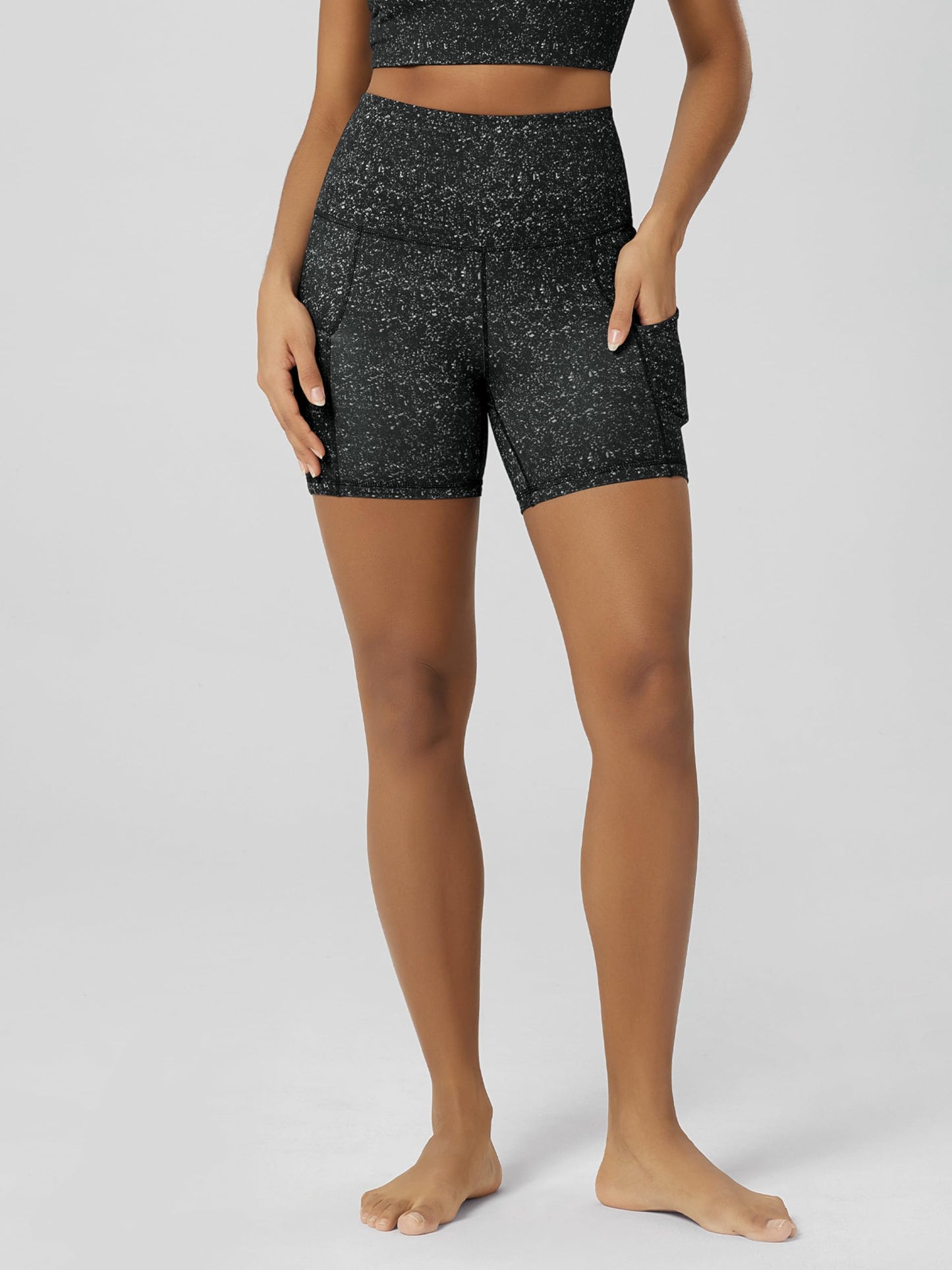 ODODOS 5" Tummy Control Biker Shorts for Women with Pockets High Waist Athletic Workout Yoga Shorts, Black Dot, Large