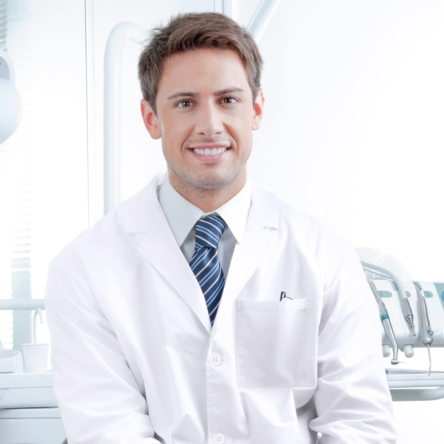 NY Threads Professional White Lab Coat - Long Sleeve Medical Coat for Men | Durable & Stylish Design