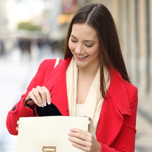 Mamlyn Microfiber Sunglasses Pouch - Premium Quality With Spring Fastener | Stylish & Durable
