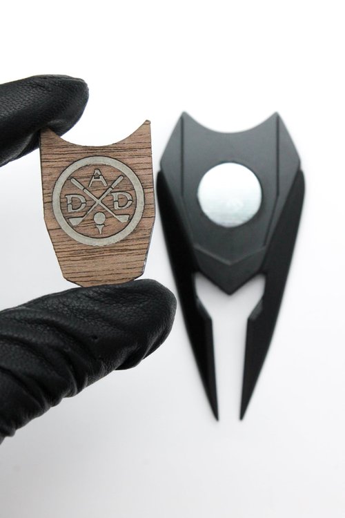 MULLIGAN HOOLIGAN DAD Engraved 4 in 1 Golf Gift Divot Tool | Grove Cleaner | Golf Club Holder |+ Ball Marker in Teak Wood - Dad Birthday Gift in a Box (Dad's Divot Tool)