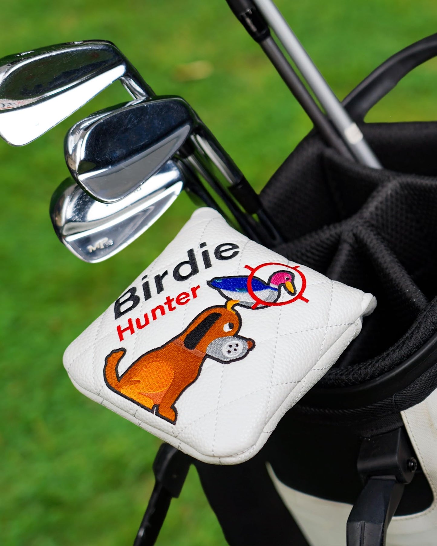 Big Teeth Golf Putter Cover Mallet Golden Retriever, Heel Shaft Golf Square Mallet Putter Cover Headcover Magnetic Birdie Hunting Embroidered Headcover White
